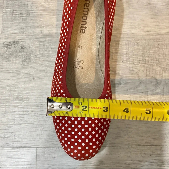Remote NWOT Red and White Polka dot wedge slip on sandals Size 10-10.5 - Picture 7 of 16